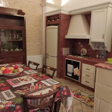 La Casa Nel Borgo Apartment *
